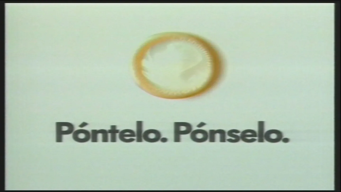 'Póntelo, pónselo', el anuncio que enseñó a hablar de sexo seguro en la España del miedo al sida 'Póntelo, pónselo', el anuncio que enseñó a hablar de sexo seguro en la España del miedo al sida