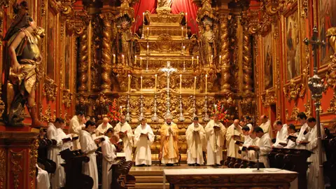 El ábside del Monasterio de San Benito de Río de Janeiro durante la misa del gallo de 2009 El ábside del Monasterio de San Benito de Río de Janeiro durante la misa del gallo de 2009