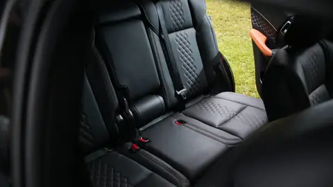 Mitsubishi Outlander PHEV Mitsubishi Outlander PHEV