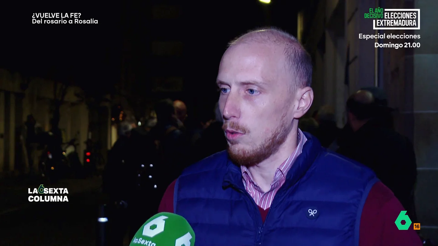 Un feligrés explica por qué va a misas en latín: "Separa más claramente el mundo profano del mundo sagrado" En muchas grandes ciudades se ofrecen misas en latín que siguen el rito romano tradicional. En las mismas, cada vez es más habitual ver a jóvenes. ¿Por qué estas misas están generando tanto interés?