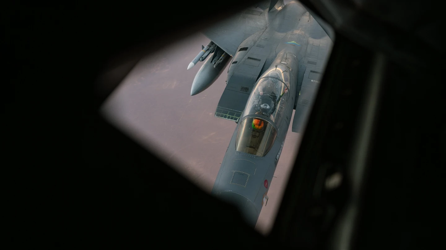 Un avión de combate F-15E Strike Eagle de la Fuerza Aérea de EEUU. Un avión de combate F-15E Strike Eagle de la Fuerza Aérea de EEUU.