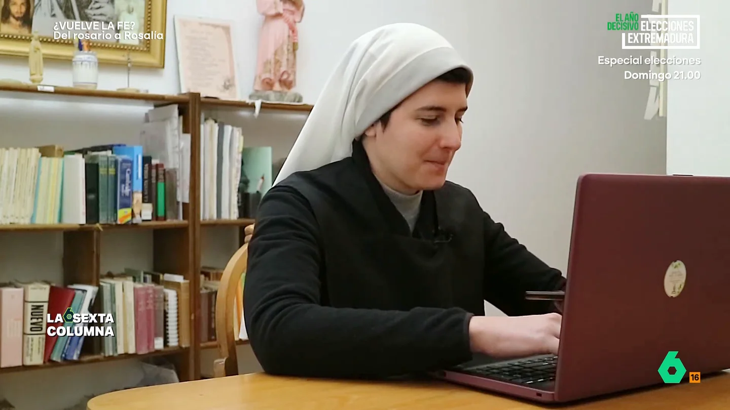 Sor Marta recuerda el éxito que tuvieron sus jornadas para "vocacionadas": "Se nos fue un poco de las manos" La película 'Los Domingos', de Alauda Ruiz de Azúa, refleja la realidad de muchas chicas que sientes que su vocación las puede llevar a ingresar en una orden religiosa. Pero, ¿es una muestra real de un cambio social?