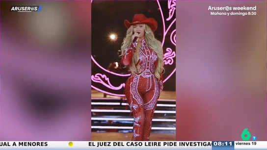 El espectacular mono rojo de Beyoncé con más de 75.000 cristales de Swarovski El espectacular mono rojo de Beyoncé con más de 75.000 cristales de Swarovski