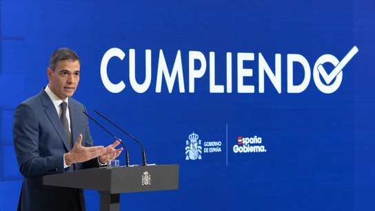 Pedro Sánchez en la rueda de prensa para hacer balance del curso político. Pedro Sánchez en la rueda de prensa para hacer balance del curso político.