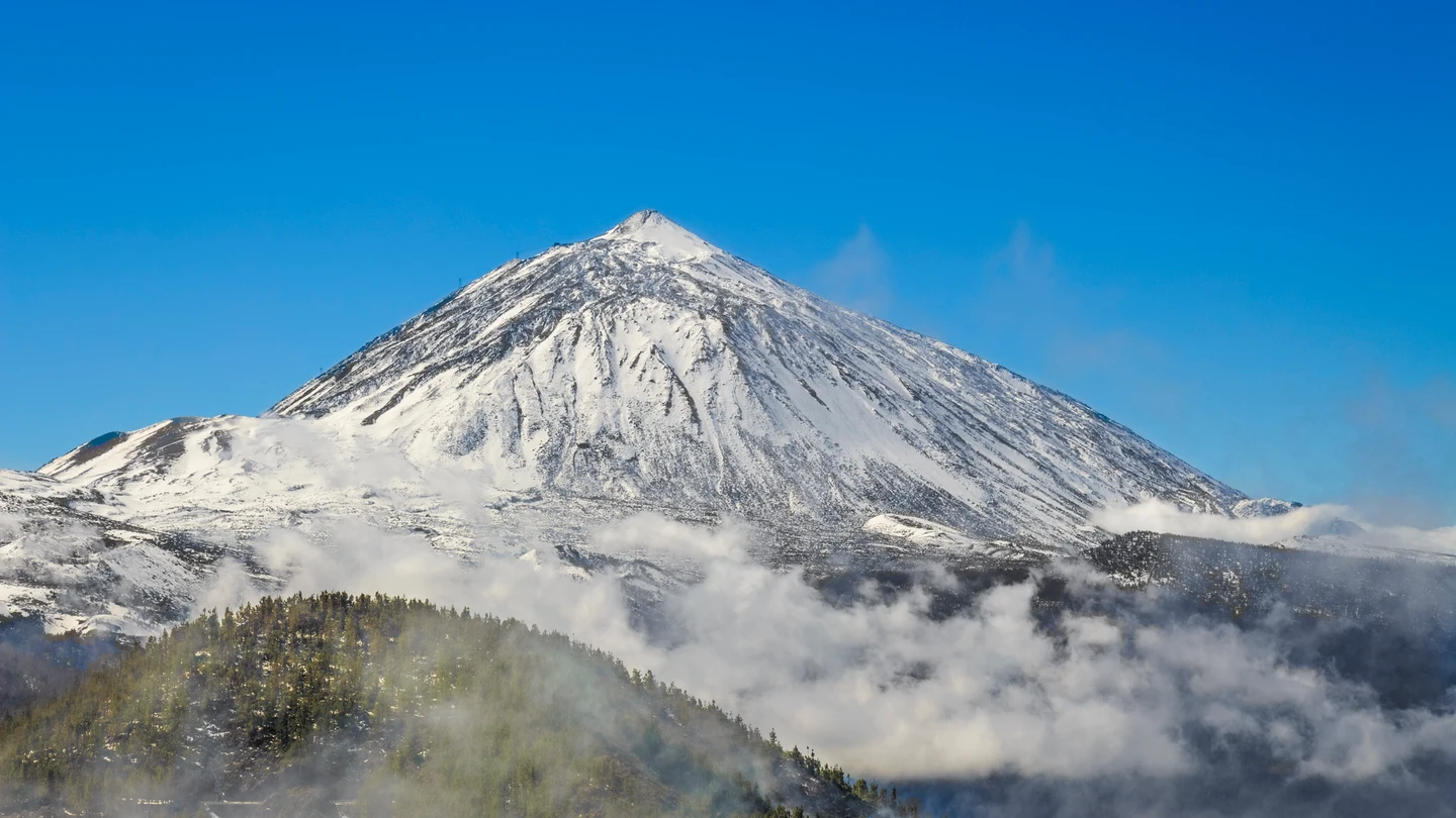El Teide de Tenerife con nieve El Teide de Tenerife con nieve