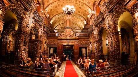 Nave central del Monasterio de San Benito de Río de Janeiro Nave central del Monasterio de San Benito de Río de Janeiro