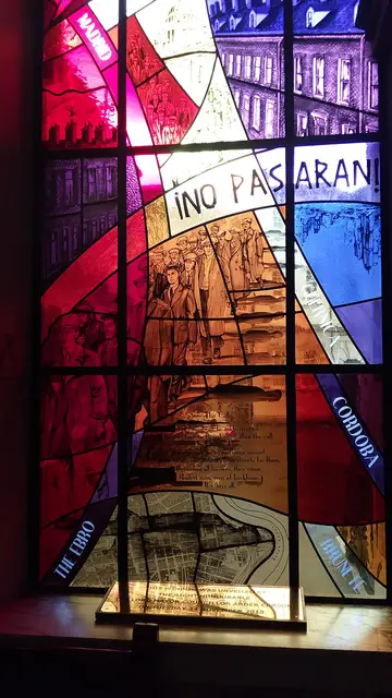 Ventana republicana en el Ayuntamiento de Belfast Ventana republicana en el Ayuntamiento de Belfast