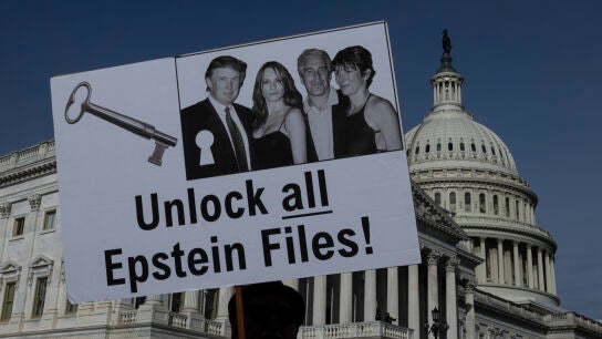 Protestas por la publicaci&oacute;n de los archivos de Epstein