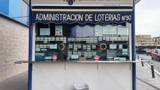 Administraci&oacute;n de loter&iacute;as n&uacute;mero 30 de Granada