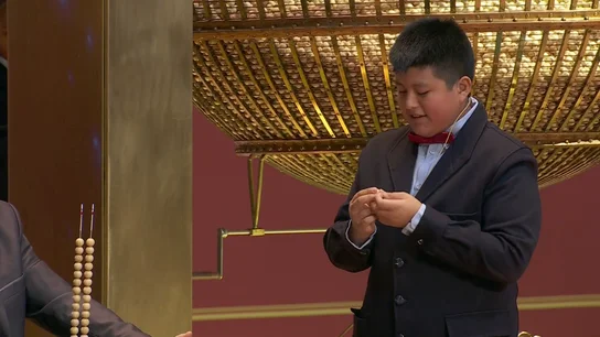 Santiago Javier, niño de San Ildefonso, durante la segunda tabla de la Lotería de Navidad 2025. Lotería de Navidad 2025