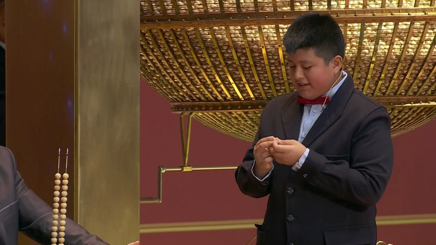 Santiago Javier, niño de San Ildefonso, durante la segunda tabla de la Lotería de Navidad 2025. Lotería de Navidad 2025