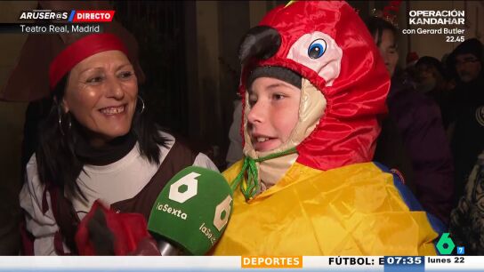 El papa y el obispo, el loro de la suerte y los ping&uuml;inos: los primeros de la cola ya entran al Sorteo de la Loter&iacute;a de Navidad