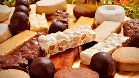 Turrones, mantecados y polvorones Turrones, mantecados y polvorones