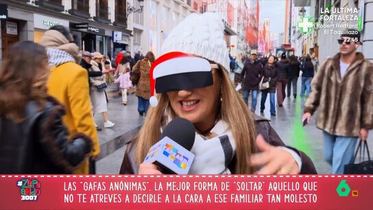 gafas an&oacute;nimas zapeando