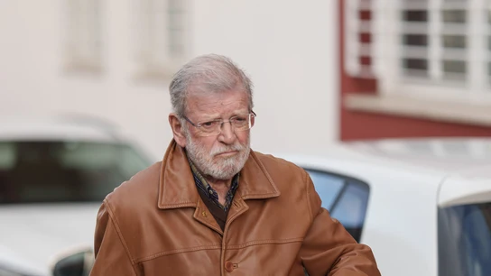 El expresidente de la Junta de Extremadura, Juan Carlos Rodríguez Ibarra, a su llegada a la reunión de la Comisión Ejecutiva Regional del PSOE de Extremadura El expresidente de la Junta de Extremadura, Juan Carlos Rodríguez Ibarra, a su llegada a la reunión de la Comisión Ejecutiva Regional del PSOE de Extremadura