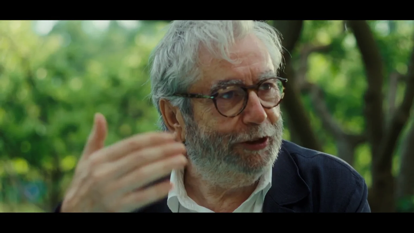 Antonio Muñoz Molina comparte su experiencia un año después de ser diagnosticado con depresión: "Este mundo de fantasmagorías digitales nos enferma" Antonio Muñoz Molina comparte su experiencia un año después de ser diagnosticado con depresión: "Este mundo de fantasmagorías digitales nos enferma"