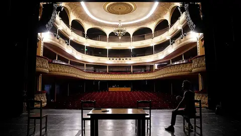 Presentacion de la Comedia Nacional en el Teatro Florencio Sanchez de Paysandu Presentacion de la Comedia Nacional en el Teatro Florencio Sanchez de Paysandu