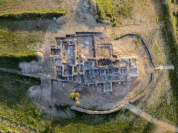 Yacimiento de los Hitos Yacimiento de los Hitos