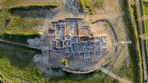 Yacimiento de los Hitos Yacimiento de los Hitos