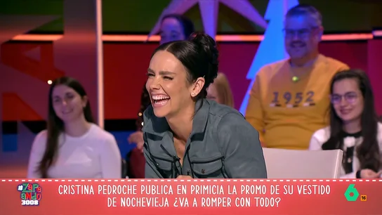 Cristina Pedroche da una nueva pista sobre su vestido de las Campanadas: "Va por ahí y me gusta" El look de Cristina Pedroche sigue generando preguntas, sobre todo después del vídeo promocional que ha lanzado. Descubre qué ha contado este viernes sobre su vestido en el vídeo principal.