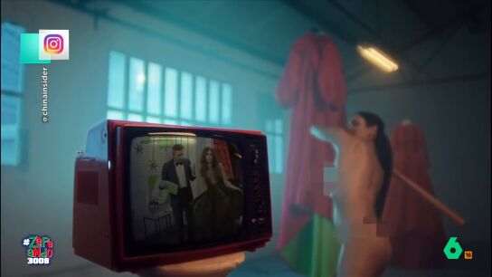 Si hace 10 d&iacute;as la presentadora de televisi&oacute;n romp&iacute;a varios espejos junto a sus vestidos de las Campanadas, en un nuevo v&iacute;deo publicado a cinco d&iacute;as de las Campanadas rompe mucho m&aacute;s, incluso alg&uacute;n vestido.