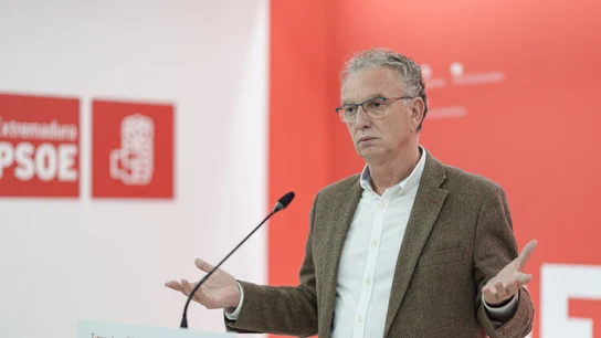 El presidente de la Comisión Gestora del PSOE de Extremadura, José Luis Quintana El presidente de la Comisión Gestora del PSOE de Extremadura, José Luis Quintana