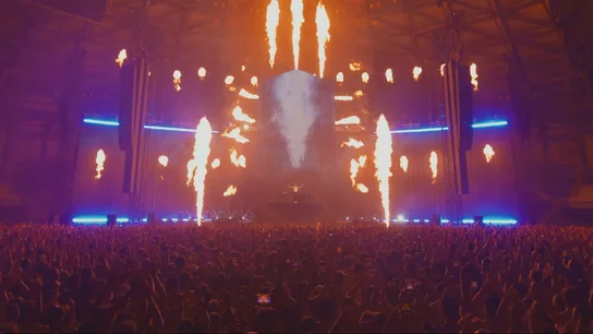 Imagen de David Guetta pinchando en un festival Imagen de David Guetta pinchando en un festival