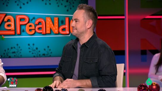 El ilusionista cuenta que, para &eacute;l, "la magia es arte esc&eacute;nico y produce ilusi&oacute;n". En su nuevo espect&aacute;culo est&aacute; solo en el escenario y, adem&aacute;s, prescinde de grandes artificios.