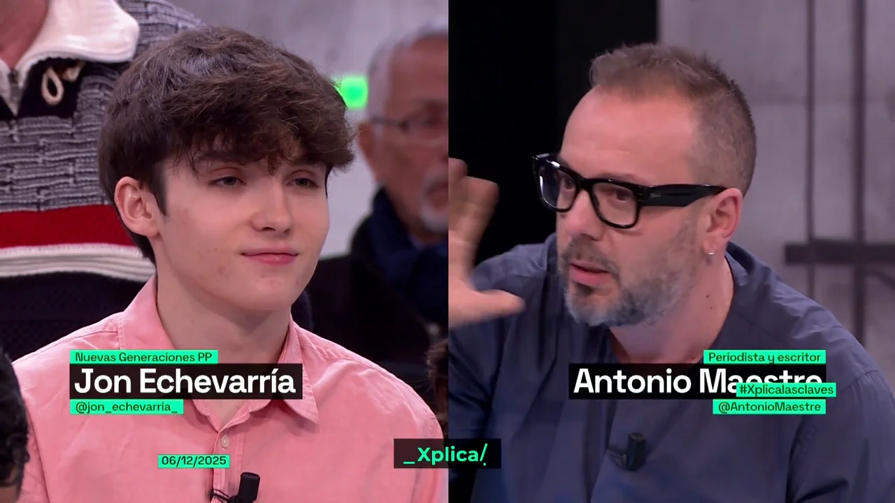 Antonio Maestre, a un joven del PP que equipara a Franco con el comunismo: "No sabes lo que es la dictadura del proletariado, no nombres un concepto que no conoces"