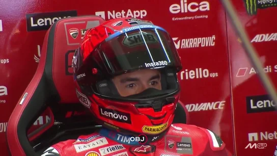 Marc Márquez desvela cuál es su presión en cada carrera: "Ver a toda una fábrica trabajando para ti y en 45 minutos va a ser un éxito o un fracaso" Marc Márquez desvela cuál es su presión en cada carrera: "Ver a toda una fábrica trabajando para ti y en 45 minutos va a ser un éxito o un fracaso"