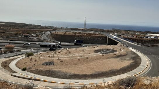 Enlace de la TF-1 a la altura de Chimiche.