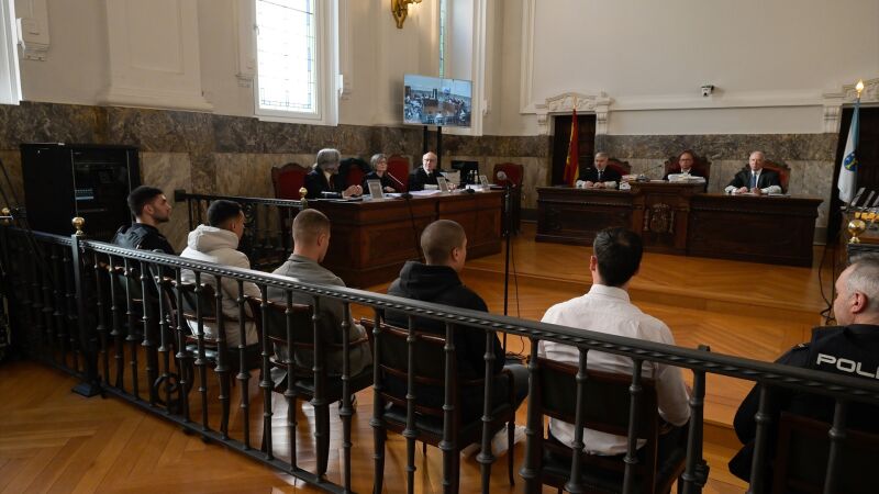 Los por entonces acusados, Diego Monta&ntilde;a, Alejandro Freire, Kaio Amaral, y Alejandro M&iacute;guez, durante la vista de apelaci&oacute;n, en el Tribunal Superior de Xustiza de Galicia, a 28 de abril de 2025, en A Coru&ntilde;a, Galicia.