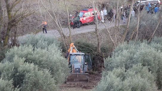 Labores de búsqueda del joven que con su moto fue arrastrado por el agua en el arroyo de la Cañada Labores de búsqueda del joven que con su moto fue arrastrado por el agua en el arroyo de la Cañada