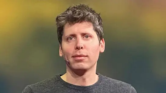 Sam Altman durante una charla TED. Sam Altman durante una charla TED.