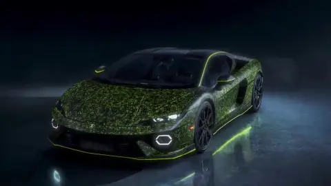 Diseñan y crean el primer Lamborghini de "cristal" en el programa más exclusivo de la marca Diseñan y crean el primer Lamborghini de "cristal" en el programa más exclusivo de la marca