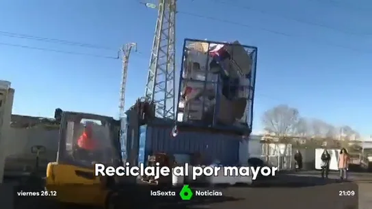 De los hogares a los grandes mercados: el gran salto necesario para que el reciclaje sea por fin cosa de todos y no solo del consumidor De los hogares a los grandes mercados: el gran salto necesario para que el reciclaje sea por fin cosa de todos y no solo del consumidor