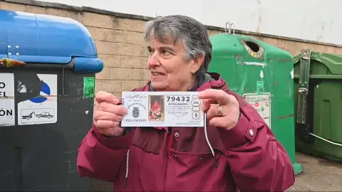Vecina de Villamanin con el décimo premiado con el Gordo del Sorteo Extraordinario de Navidad Vecina de Villamanin con el décimo premiado con el Gordo del Sorteo Extraordinario de Navidad