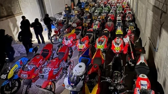 El FBI incauta una gran colección de MotoGP: motos de Valentino Rossi, Marc Márquez o Jorge Lorenzo El FBI incauta una gran colección de MotoGP: motos de Valentino Rossi, Marc Márquez o Jorge Lorenzo