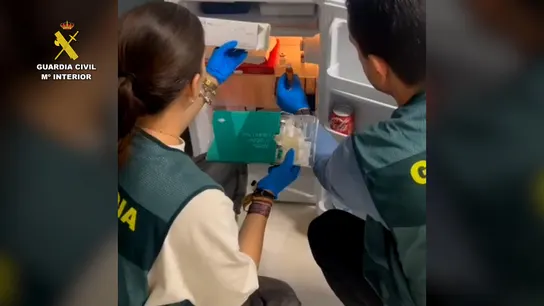 La Guardia Civil ha desmantelado una clínica clandestina de estética en Los Barrios (Cádiz) La Guardia Civil ha desmantelado una clínica clandestina de estética en Los Barrios (Cádiz)