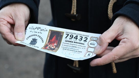 Imagen de una de las participaciones agraciadas con el n&uacute;mero 79432, el del Gordo de la Loter&iacute;a de Navidad