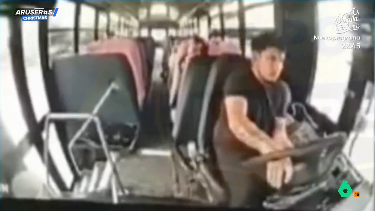 Un conductor de autobús salva a los pasajeros tras quedarse el vehículo sin frenos Un conductor de autobús salva a los pasajeros tras quedarse el vehículo sin frenos