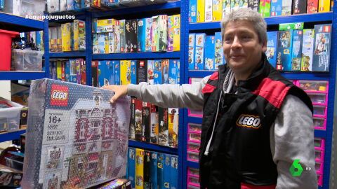 Equipo de Investigaci&oacute;n descubre en este v&iacute;deo la exclusiva colecci&oacute;n de Legos de un hostelero. 2.000 kilos de piezas y un valor que &eacute;l mismo cifra entre los 40.000 y los 45.000 euros.