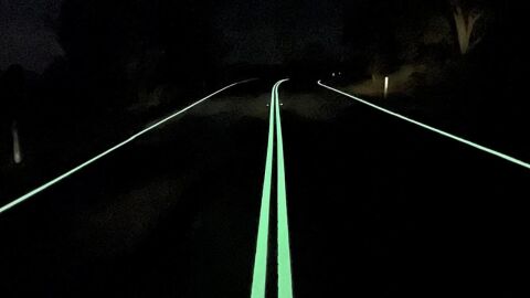 Carretera bioluminiscente