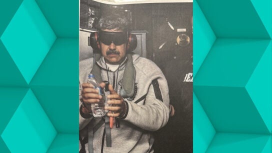 La imagen de Maduro detenido, m&aacute;s que una foto: los motivos detr&aacute;s de la puesta en escena del arresto