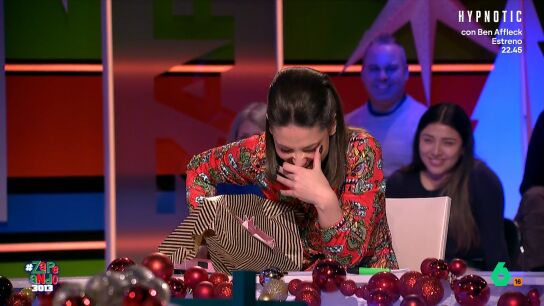 De la alegr&iacute;a de Quique Peinado a la 'desilusi&oacute;n' de Maya Pixelskaya al recibir sus regalos: "Esto es lo menos yo que hay"