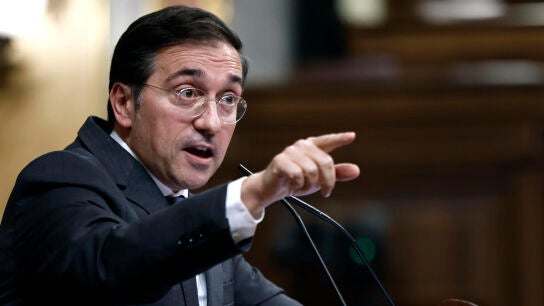 Imagen de archivo del ministro de Asuntos Exteriores, Jos&eacute; Manuel Albares, en el Pleno del Congreso.