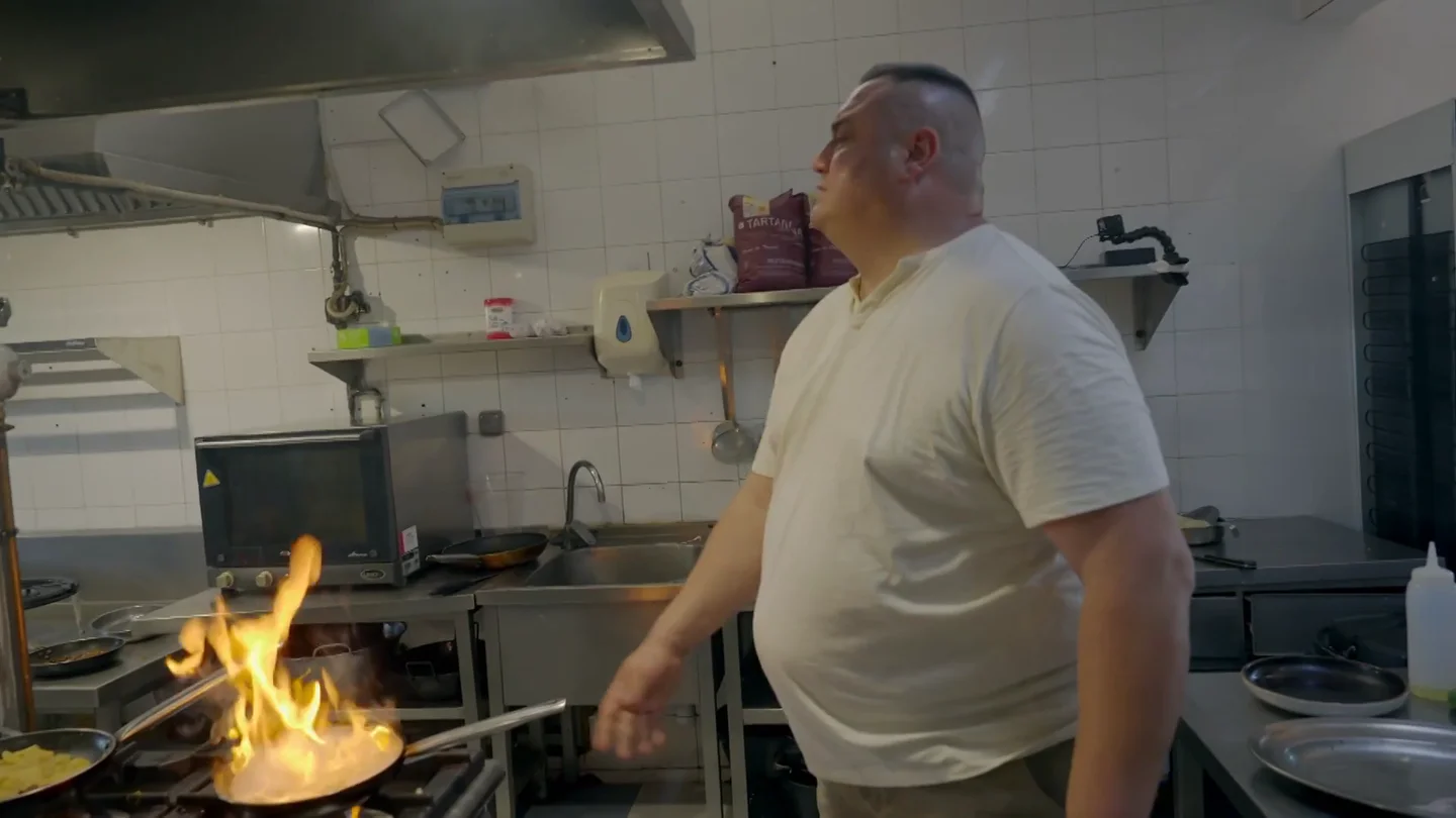 El garrofón "condena" la paella de 'Dehesa el Saler' en Batalla de Restaurantes: "¡Estamos fuera!" El garrofón "condena" la paella de 'Dehesa el Saler' en Batalla de Restaurantes: "¡Estamos fuera!"