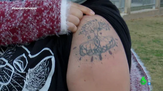 Un mujer afectada por un tatuador a domicilio: "No me he vuelto a poner manga corta" Un mujer afectada por un tatuador a domicilio: "No me he vuelto a poner manga corta"