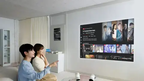 Samsung The Freestyle+ ya es oficial: un proyector portátil con mucha IA Samsung The Freestyle+ ya es oficial: un proyector portátil con mucha IA