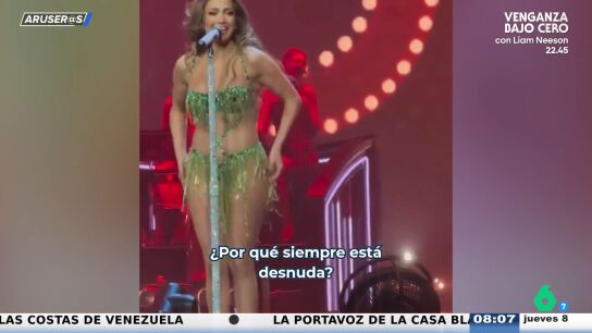 Jennifer Lopez estalla contra los que critican c&oacute;mo viste a su edad:  "Si ellos tuvieran este cuerpo tambi&eacute;n querr&iacute;an ir desnudos".